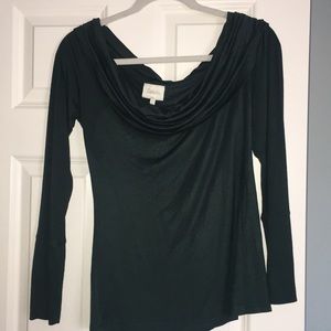 Long sleeve top by Deletta